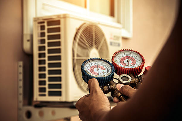 Professional Hvac technician working in Darby, PA